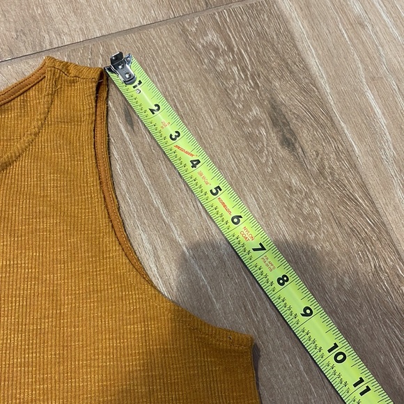 Forever 21 Long Mustard Split Hem Tank SMALL - Picture 5 of 7